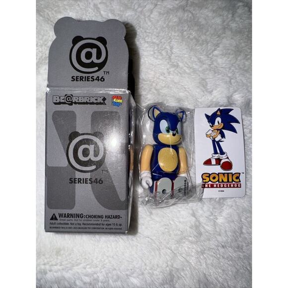 Bearbrick Series 46 Sonic The Hedgehog 100% Medicom Open Box & Card Sealed Clear - Picture 1 of 1